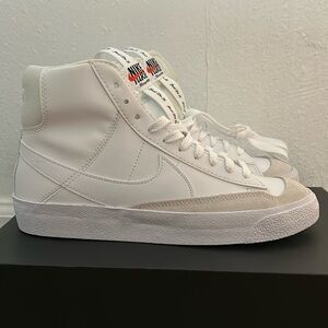Nike Air Blazer MID- Brand New Size 6 Boys.